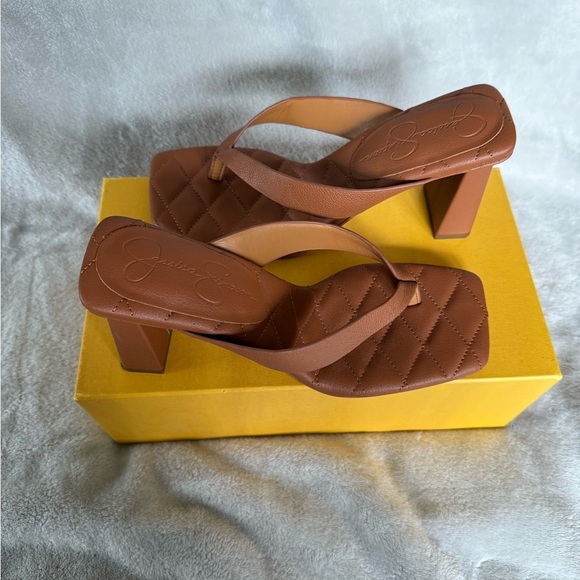 Jessica Simpson Tan Quilted Heels - Picture 4 of 7